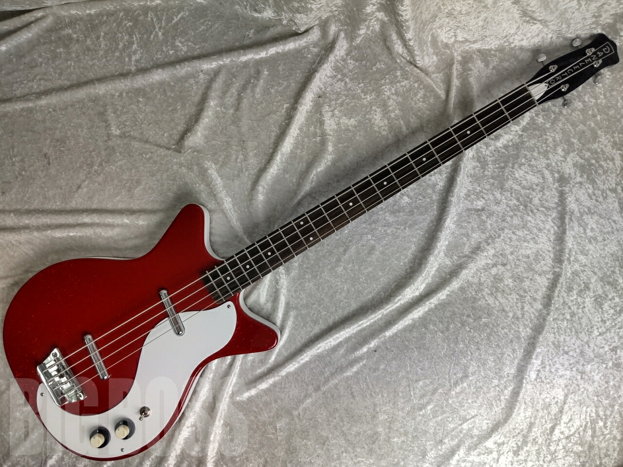 Danelectro 59DC LONGSCALE BASS(METALFLAKE RED) [エレキベース]【即納可能】【お買い物マラソン！ポイント5倍！～7/26（日）01:59まで】｜BIGBOSS