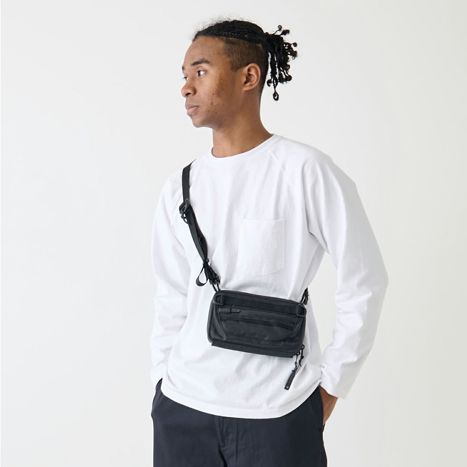 【最大1000円OFFクーポン】 CODE OF BELL ANNEX CASE II コードオブベル ショルダーバッグ ボディバッグ 財布 アネックスケースツー メンズ レディース 0.9L 斜めがけ パスポート 旅行 ブラック 黒｜Findoriy
