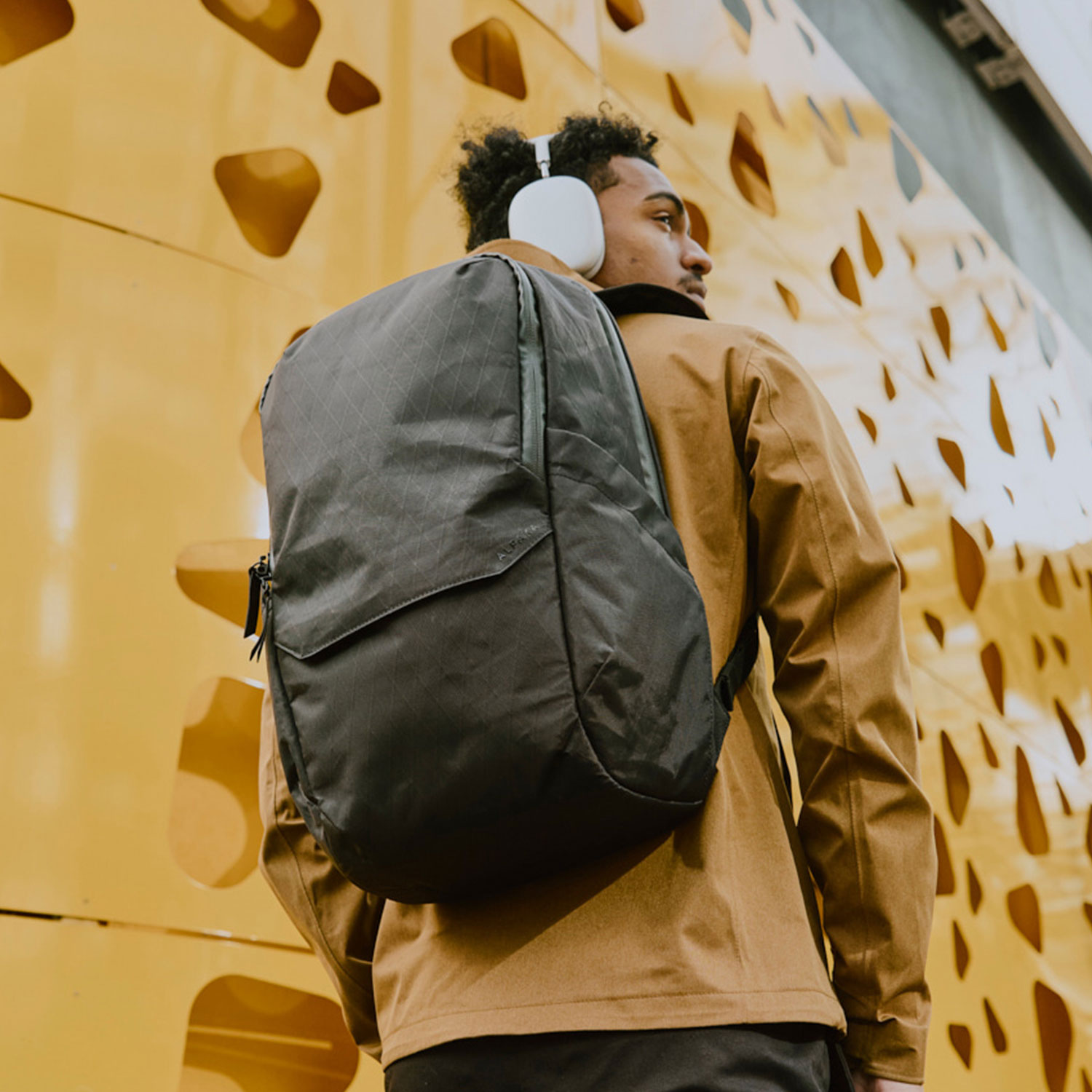 ALPAKA ELEMENTS BACKPACK PRO アルパカ リュック バッグ バックパック メンズ レディース 26L 大容量 軽量 通勤 通学 ブラック 黒 4139