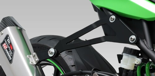 ヨシムラ サイレンサーブラケットSET Ninja ZX-4R SE/RR(23)、Ninja ZX-25R(23) Slip-On HEPTA FORCE TSS サイクロン用 194-247-0010