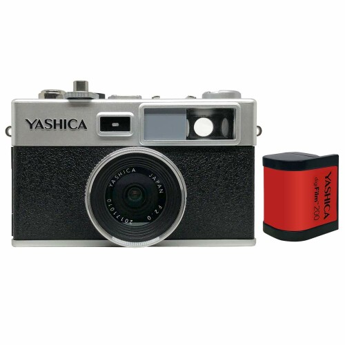 楽天市場】YASHICA YASHICA Y35 Camera with digiFilm 200 YAS-DFCY35