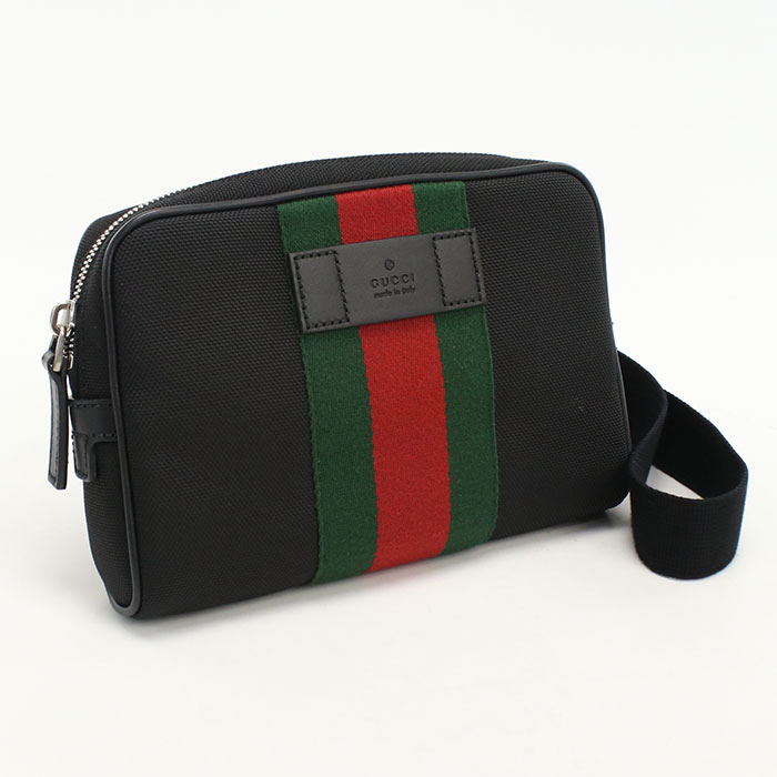 【BURBERRY】時を超えて愛されるひな形を、あなたの表現スタイルに