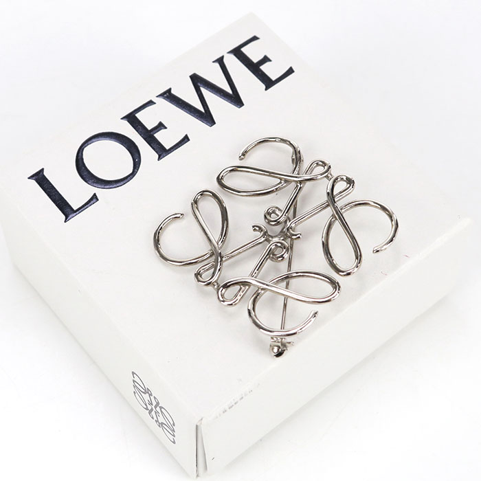 新品未使用★ロエベ アナグラムブローチ　マルチカラー 早い者勝ち！最終値下げ】一番人気 アナグラムブローチ マルチカラー