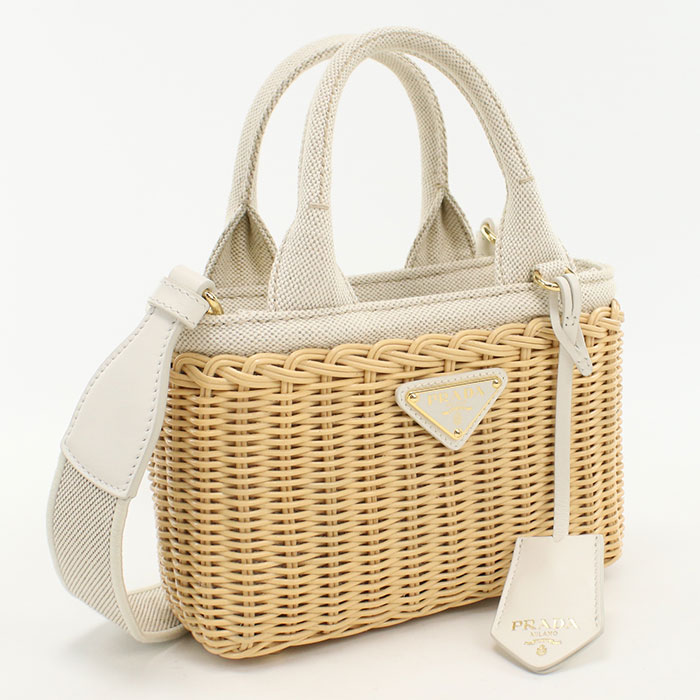 美品正規品 PRADA ラフィアトートバッグ ベージュ　カゴバッグ ☆PRADA ラフィアかごバッグ ☆ プラダ 雑誌 付録Raffiatotebag☆かご
