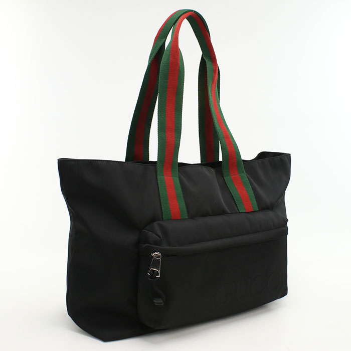 【BURBERRY】時を超えて愛されるひな形を、あなたの表現スタイルに