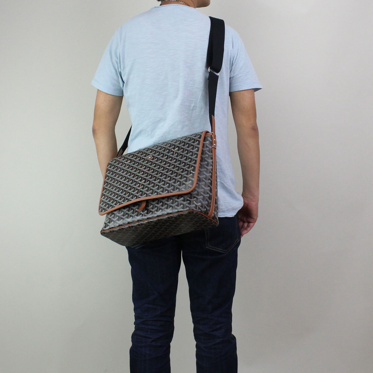 ysl quilted envelope bag