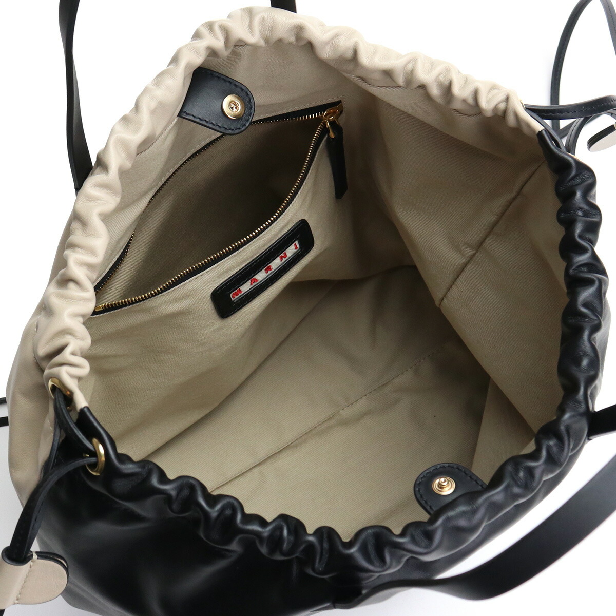 21aw新作 マルニ Marni リュック ハンドバッグ ブランドバッグ ブランドロゴ Zamp0011q2 P0658 Zl170 ブラック Bos 22 Bag 01 Painfreepainrelief Com