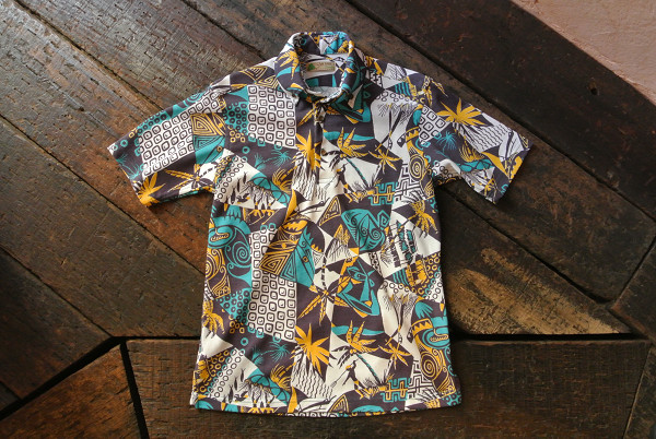 ★SUNSURFサンサーフ★ クールマックス 鹿の子 半袖 ポロシャツ B.D. ボタンダウン ”HAWAIIAN PICTOGRAPH” SS79355 鹿の子 半袖 ポロシャツ B.D. ボタンダウン Black