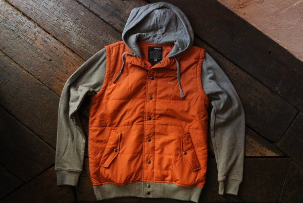 ★RVCA ルーカ★ Puffer Fleece Jacket ジャケット　フーディー　パーカー オレンジ