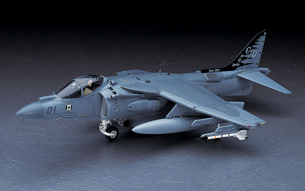 残僅か】UM aモデル1/48 AV-8B ハリアーII PLUS 【残僅か】UM a