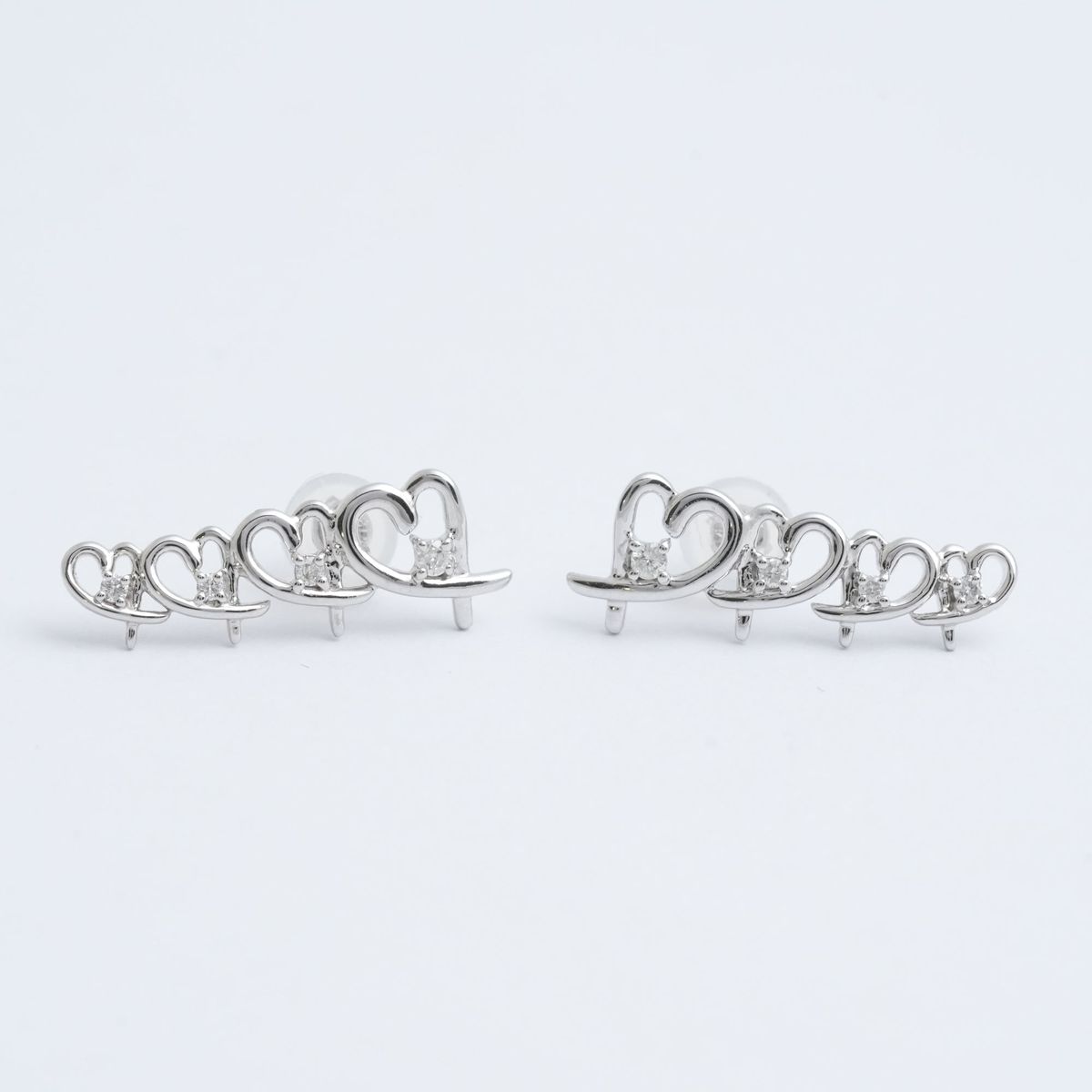 18K ホワイト ゴールド 0.10 カラット ダイヤモンド クライマー イヤリング｜Bijou Branche