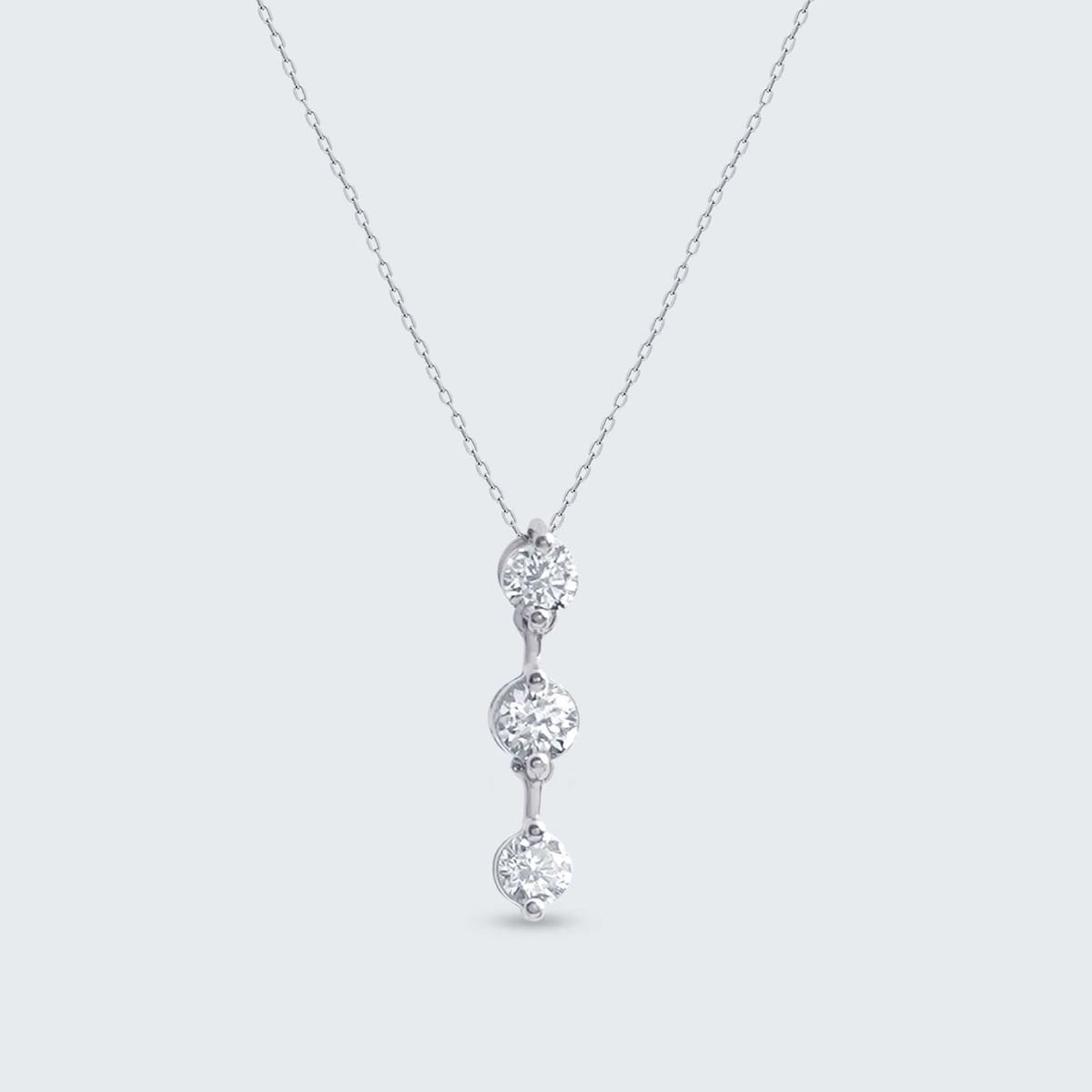 Pt900 3連ダイヤモンドトップ ダイヤモンド ピアス スリーストーン トリロジー 3連 PT900