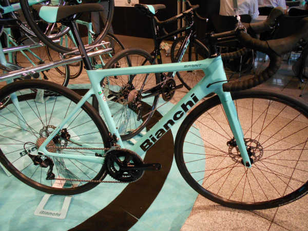 ビアンキ Disc 電動自転車 スプリント105 Disc ロードバイク 自転車の専門店 年モデル Sprint Bianchi ディスク 105 年モデル バイクキングレーシング 特典付 カーボンフレーム ビアンキ Disc 電動自転車 スプリント105 Disc ロードバイク 自転車の専門店 年モデル Sprint Bianchi ディスク 105 年モデル バイクキングレーシング 特典付 カーボンフレーム