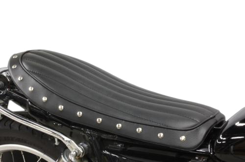 SR400（キャブ車） スタッド付きバーチカルシート（Face-7） ガレージT＆F