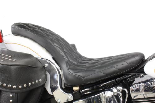 ソフテイル（SOFTAIL）150/MU85タイヤ用 コブラシート（ダイヤ） ガレージT＆F