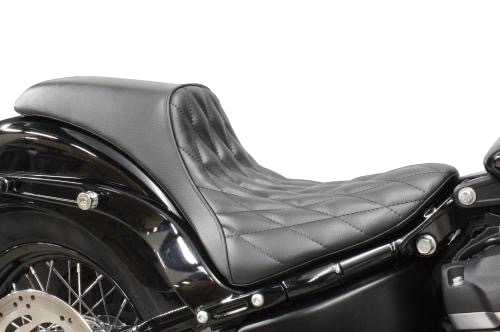 ソフテイル（SOFTAIL） 2018年～モデル用　ガンファイターシート（ダイヤ） ガレージT＆F