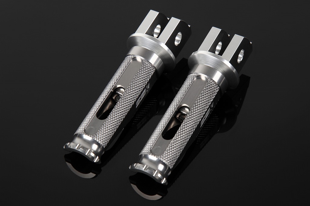 アルミ削り出しステップ レーシングタイプ（取付部 シルバー/ステップバー チタン） SSK SPEEDRA（スピードラ） ER-6F（09～10年）/Ninja650R（09～11年）