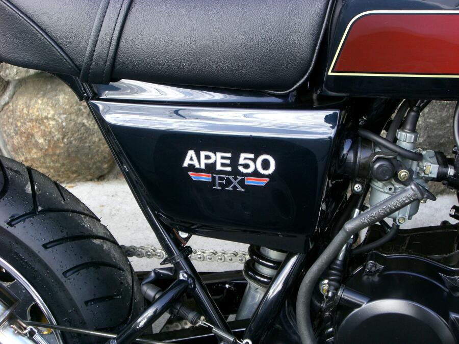 楽天市場】エイプ50/100用 FX タイプ サイドカバーセット