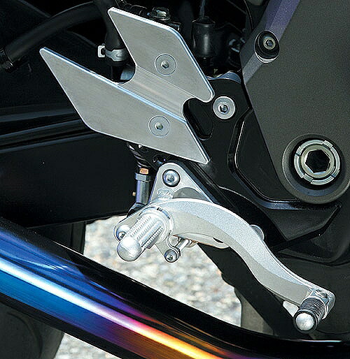BEET 0111-K83-20 ハイパーバンク バックステップ シルバー 固定式 Z750|バイクマン 店