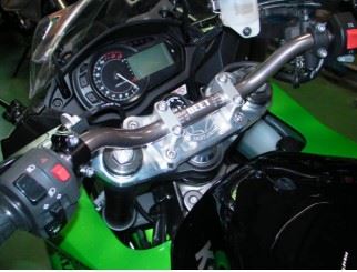 BEET 0605-KG1-00 バーハンドルコンバージョンキット ブレース無し ニンジャ1000SX バイク