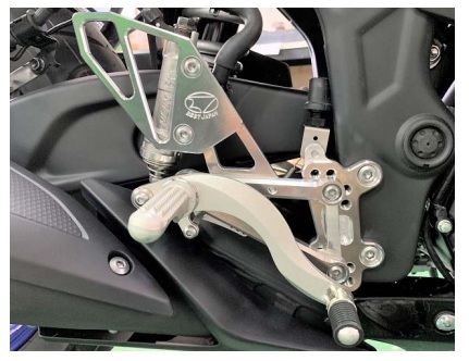 BEET 0111-Y53-20 ハイパーバンク (SV) ハイパーバンク 固定式 19YZF-R25/3 シルバー ビート バイク パーツ カスタム バックステップ ステップバー 銀 ヤマハ｜バイクマン　店