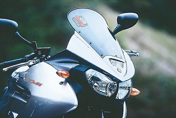 デイトナ 90135 GIVI ジビ ダイナミックスクリーン D132S TDM900(02-04) ﾃﾞｲﾄﾅ 90135