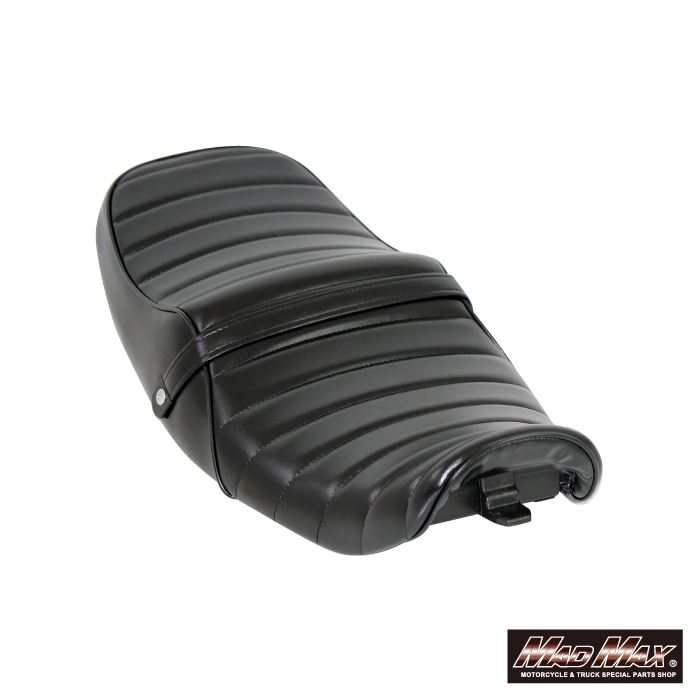 マッドマックス MM08-K003-01 レザータックロールシート ブラック ゼファーカイ アンコ抜き バイクシート 外装 ドレスアップ MADMAX