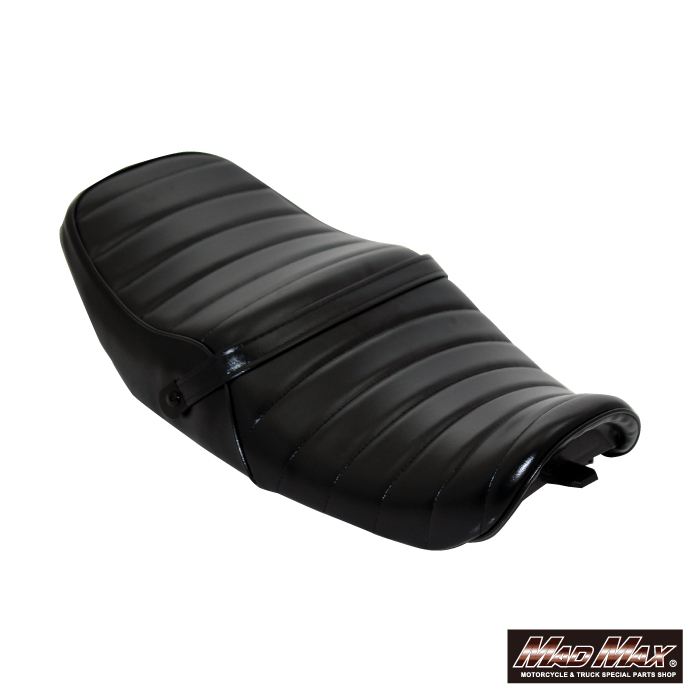 マッドマックス MM08-K004-01 タックロールシート ブラック ZRX400/ZRX400-2 アンコ抜き バイクシート 外装 ドレスアップ MADMAX 12,549円