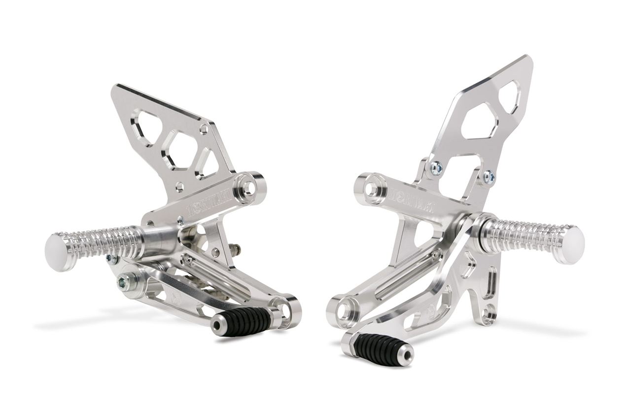 モリワキ 05060-201T8-01 バックステップ ST/SV CBR250RR 2017-19/ 2020-22/ 2023 シルバーアルマイト 886g 1セット 銀 バイク カスタム|バイクマン 店