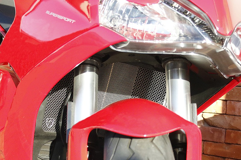 ﾄﾘｯｸｽﾀｰ ﾗｼﾞｴﾀｰ&ｵｲﾙｸｰﾗｰｺｱｶﾞｰﾄﾞｾｯﾄ ﾌﾞﾗｯｸﾒｯｷ DUCATI SuperSport939 ﾄﾞｩｶﾃｨ ｽｰﾊﾟｰｽﾎﾟｰﾂ939 ﾌﾞﾗｯｸﾒｯｷ VHG-D07-BM