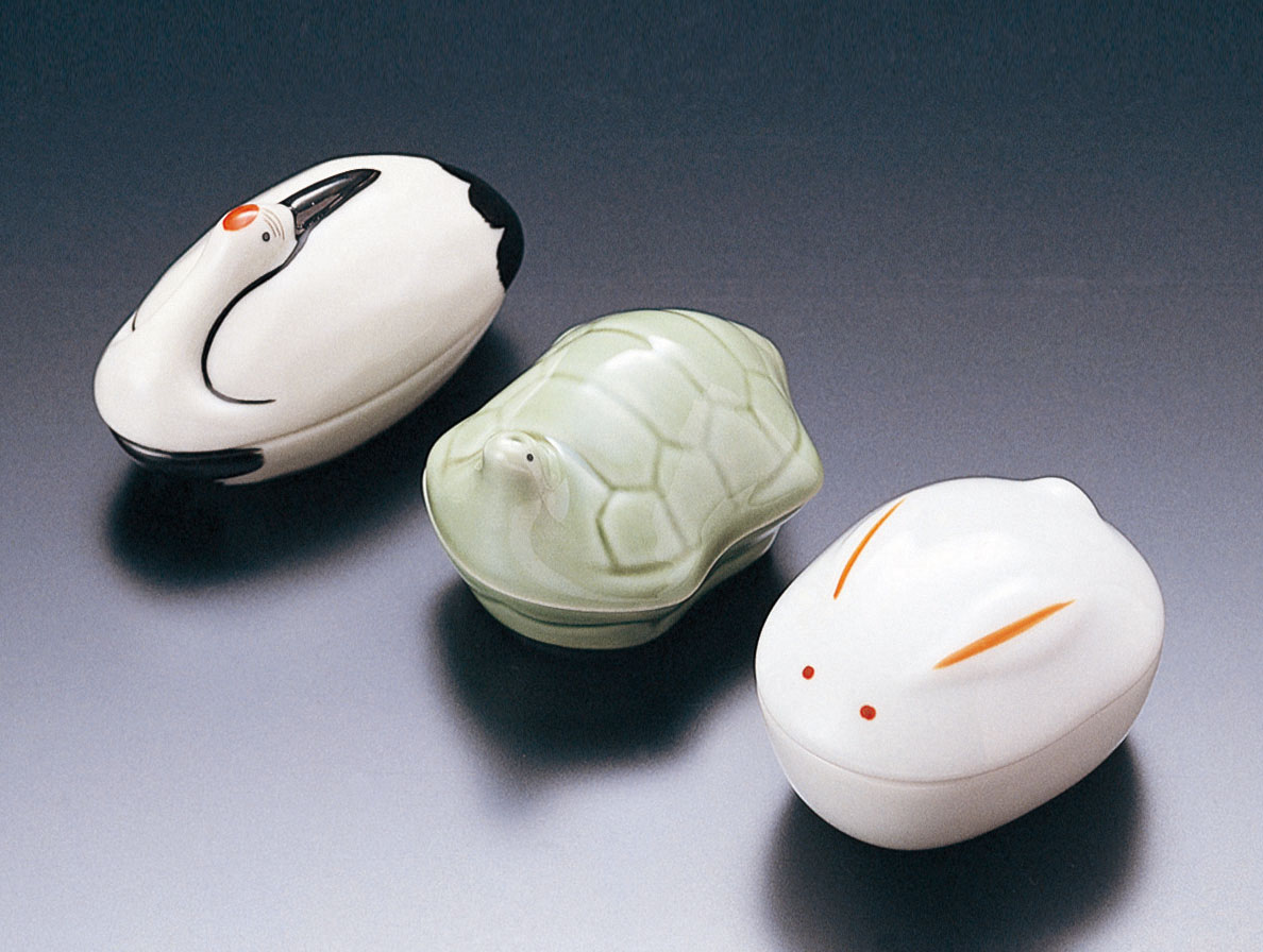 楽天市場】宋抗端渓硯【天然硯(6吋)】(定価22000円 KY 彫り有 木箱入