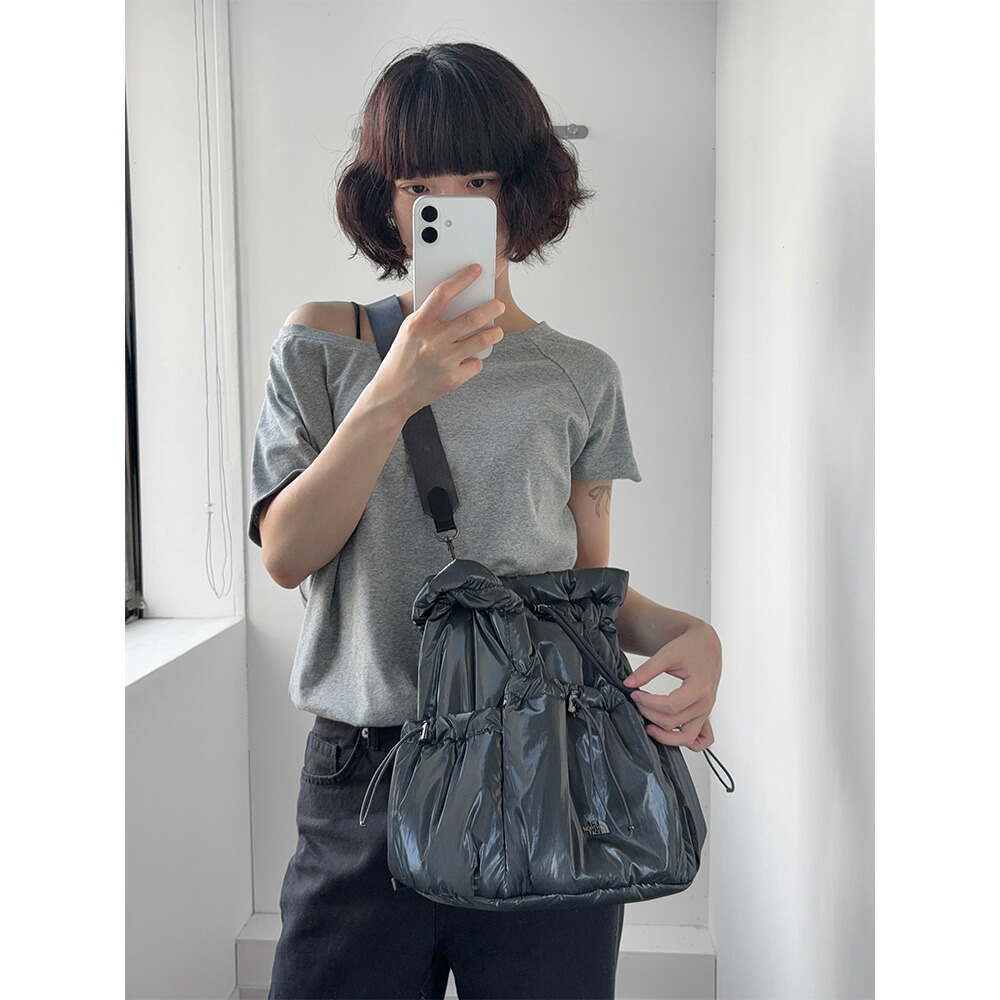 新品 BONNEY MULTI PACK 3WAY ショルダーバッグ シルバー 新品 BONNEY MULTI PACK 3WAY ショルダーバッグ シルバー