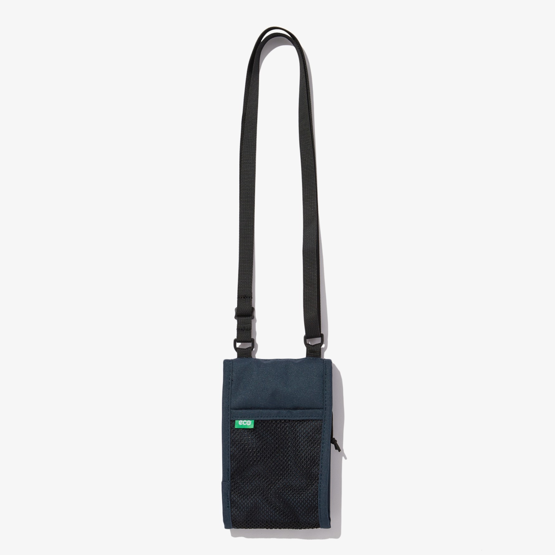THE NORTH FACE] ザノースフェイス ML SLIM POUCH 韓国正規品 スリムサイズショルダーバッグ 韓国クロスバッグ エコ素材  通勤通学旅行サブバッグ レディース メンズバッグ デイリーショルダーバッグ 韓国ファッション スリムポーチ NN2PN58 男女兼用バッグ ...
