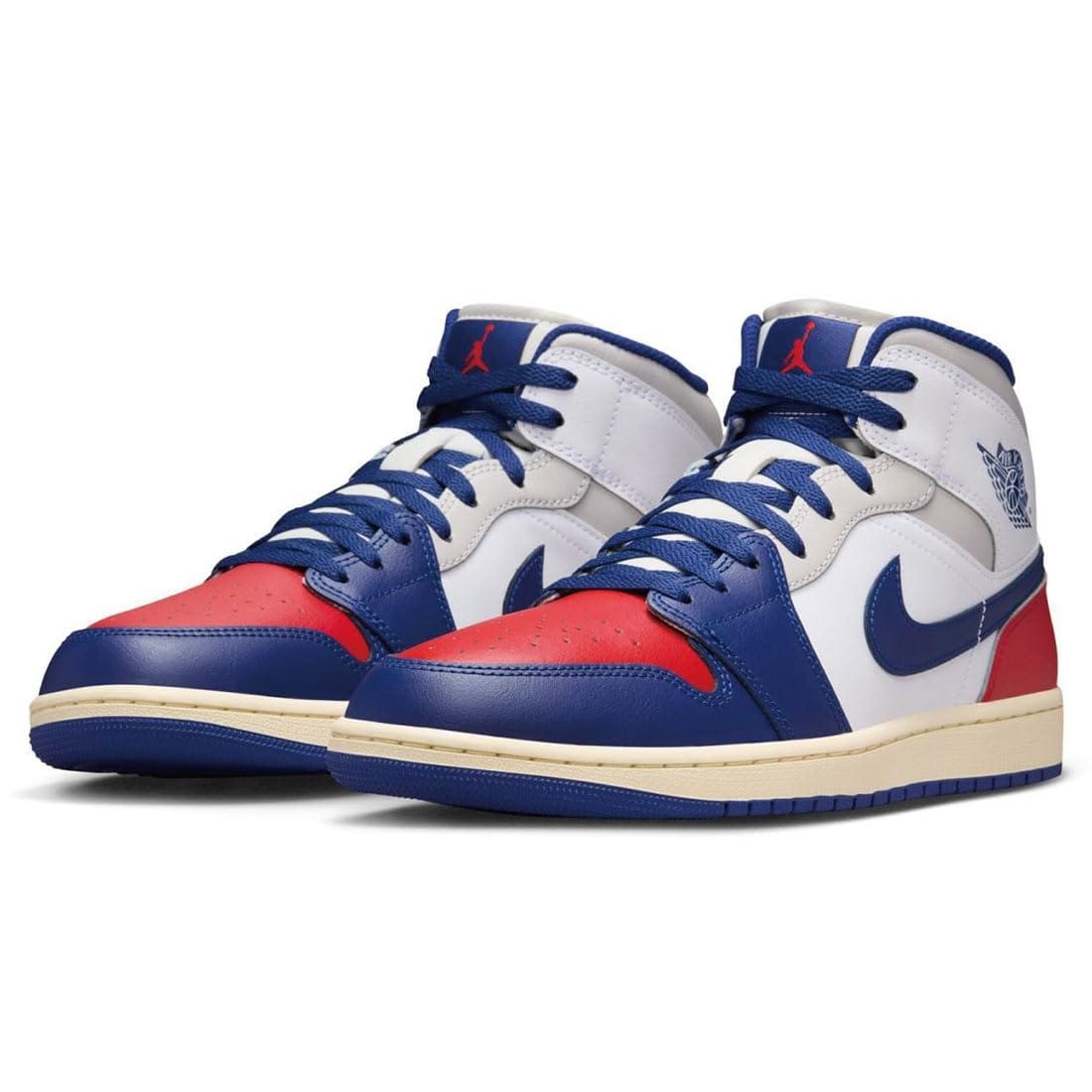 [ナイキ] エア ジョーダン 1 ミッド AIR JORDAN 1 MID ホワイト/ユニバーシティレッド/ニュートラルグレー/ディープロイヤルブルー DQ8426-102