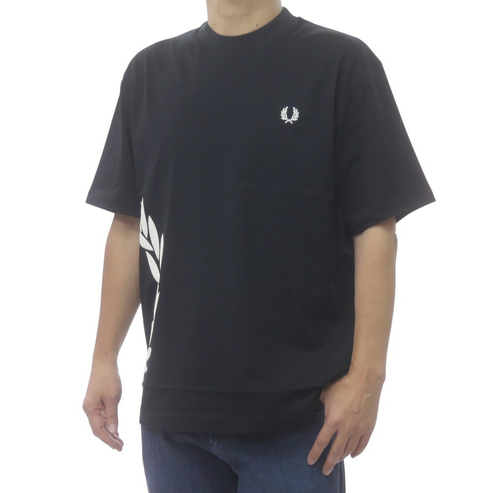 FRED PERRY フレッドペリー メンズクルーネックティーシャツ M2440 / TEXTURED LAUREL WREATH T-SHIRT 黒いこと 2026春夏新作