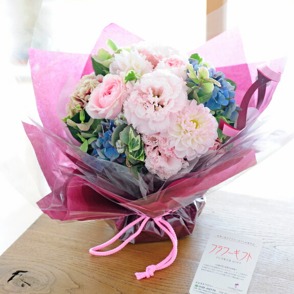 独特な 送料無料 開店祝い デザイナーズフラワー お祝い メッセージカード無料 お花 優しい気持ちに包まれて 誕生日 クラシカルラウンド プレゼント あす楽 結婚祝い 贈り物 フラワーギフト 就任祝い 入学祝い 就職祝い 花 観葉植物