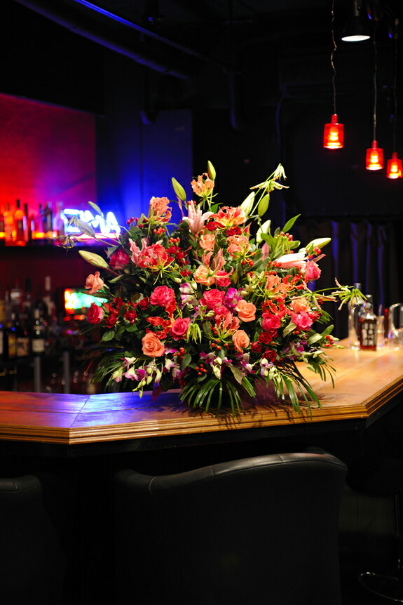 大型アレンジメントフラワー 赤色 ピンク系2万円コース開店祝い 開業祝い 就任祝い 昇進祝い 退職祝い ご栄転 贈り物 フラワーギフト プレゼント お祝い お花 当日配送ok 送料無料 メッセージカード無料 あす楽 Rocrooms Com