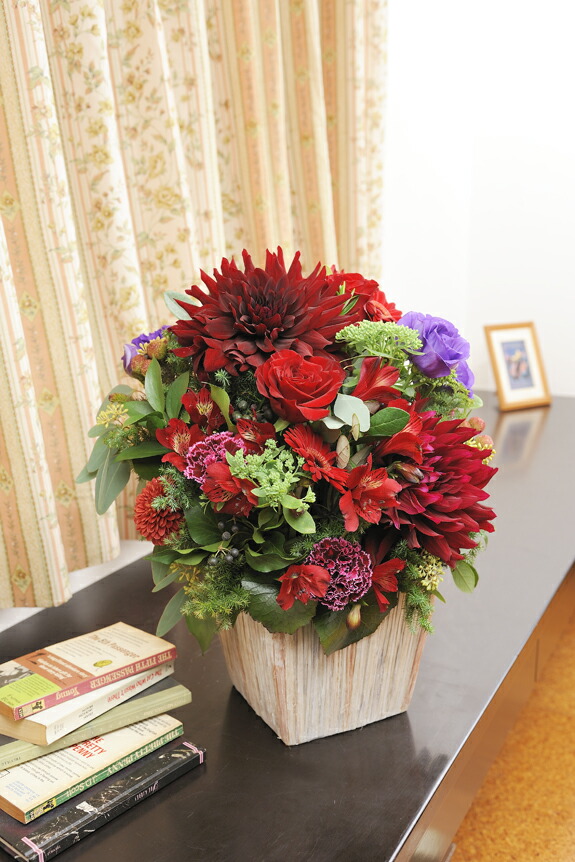 デザイナーズ アレンジメント Vivid Red 赤系 開店祝い 開業祝い 就任祝い 昇進祝い 退職祝い ご栄転 贈り物 フラワーギフト プレゼント お祝い お花 送料無料 メッセージカード無料 あす楽 Mergertraininginstitute Com