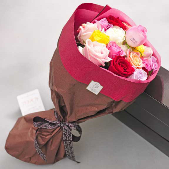 メッセージ入り 花束 ブーケ ミックスバラ本 皇室献上実績のバラ農園から宅配直送誕生日 結婚祝い 開店祝い 就任祝い 長寿祝い 新築祝い 引越し祝い 退職祝い 贈り物 フラワーギフト プレゼント お祝い お花 送料無料 メッセージカード無料 あす楽 Purplehouse Co Uk