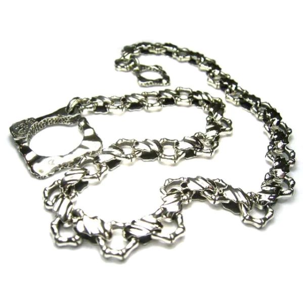【VIVIFY 定まり店】VIVIFY ビビファイ しろがね色 足がかりチェーン店 Bamboo Parts Wallet Chain
