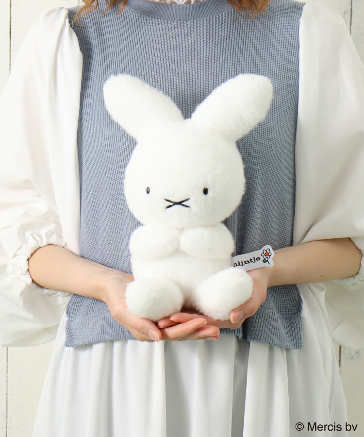 ミッフィー　ナインチェ　miffy70th 洗えるぬいぐるみ　マスコット Amazon.co.jp: ブルーナ miffy70th ナインチェデザイン 洗える