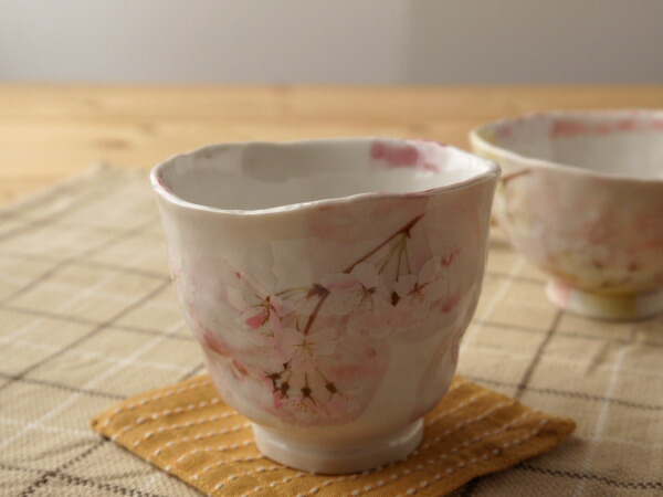 楽天市場】美濃焼 やよい花湯呑 ピンク 【径9x高8cm 180ml】【Cup,made