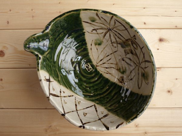 楽天市場】美濃焼 赤絵花蝶 三つ足大鉢 25cm25x25x高8cm 食器 和