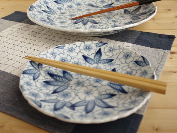 楽天市場】美濃焼 単売 染付花舞和皿径20x高2.5cm【染付,花,皿