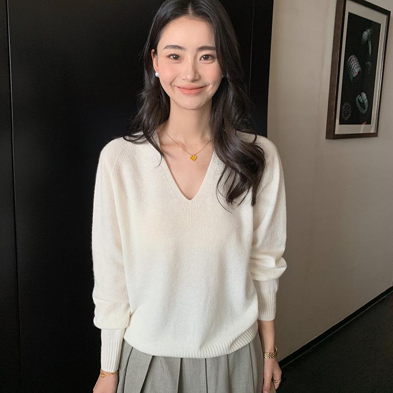 編み物 レディース V素っ首 長袖 ゆったり ティーシャツ 肌付き 無地 中厚 韓国風 成年者 心地好い 普段使い走り 秋冬 ベージュ サクラ色 黒いこと