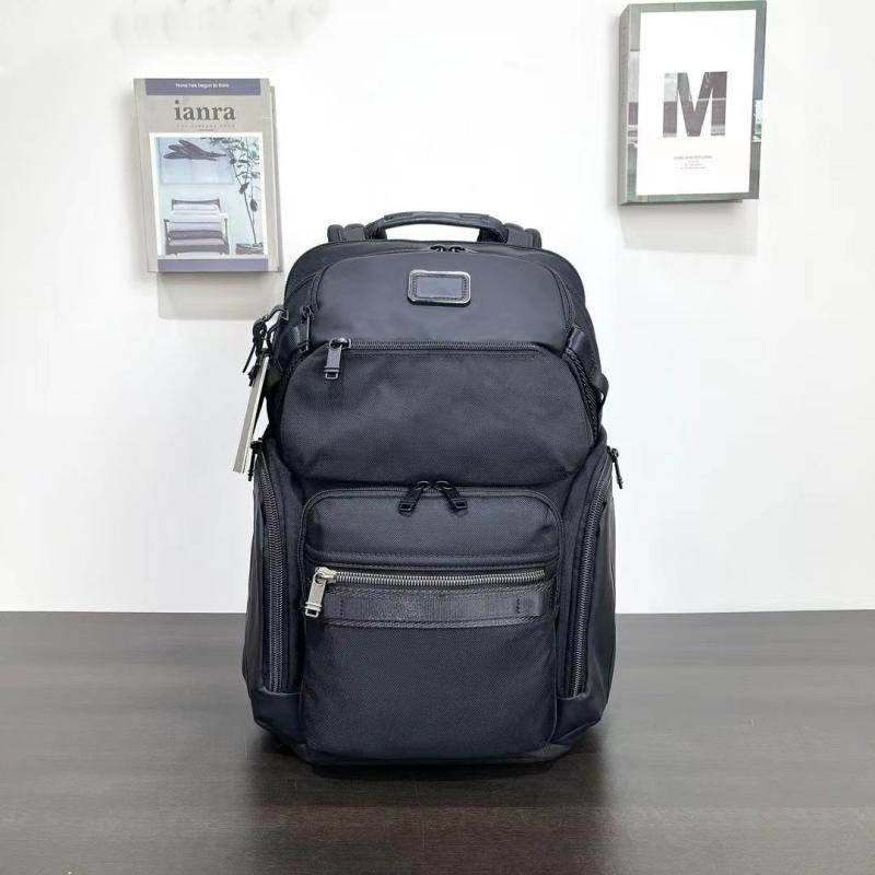 リュック メンズ ビジネス 大容量 撥水 軽量 ナイロン 通勤 A4 15インチ PC 収納 バックパック 旅行 カジュアル 耐摩耗｜bloomelier