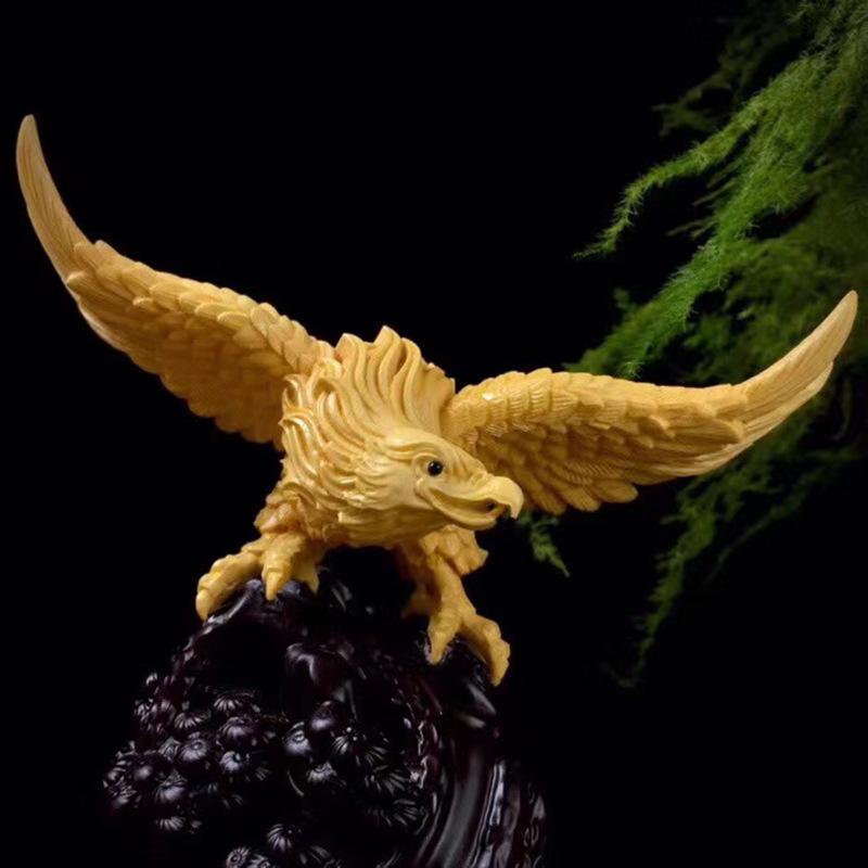 木彫り 鷲 縁起物 彫刻 置物 黄楊木彫り 鷲 オブジェ 翼を広げた鷲像 飛躍 成功祈願 開運 縁起物