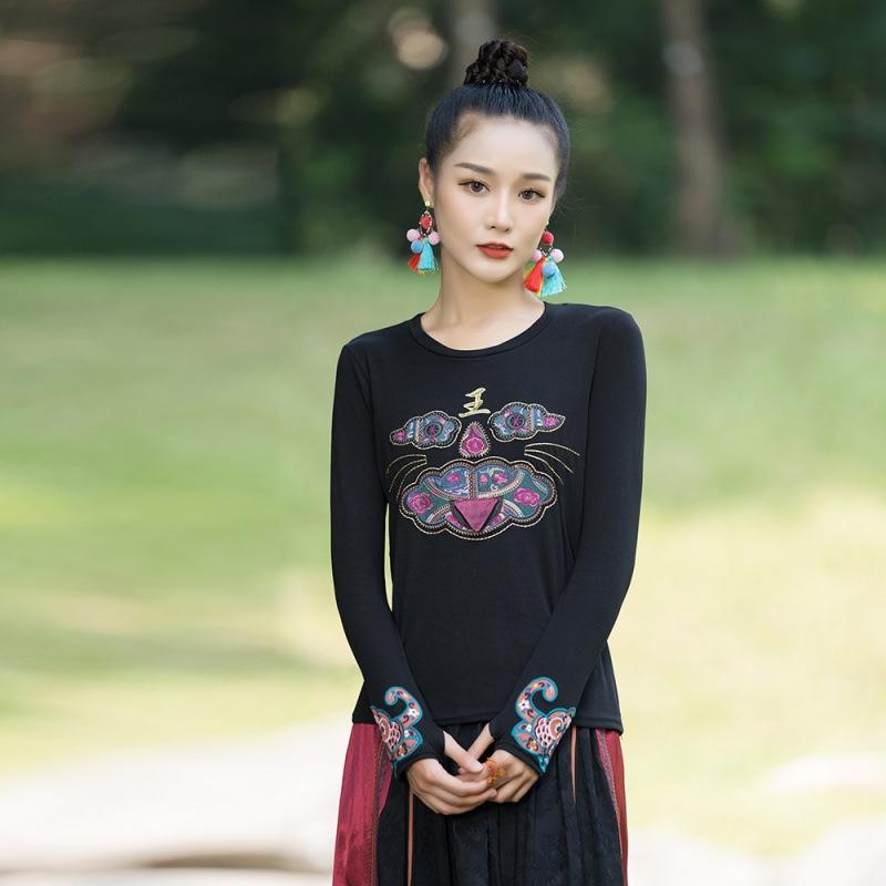 Tシャツ レディース 丸首 長袖 プルオーバー ショート丈 スリムフィット 綿 コットン 虎刺繍 エスニック風 レトロ クラシカル ヴィンテージ風 ブラック 黒 秋冬