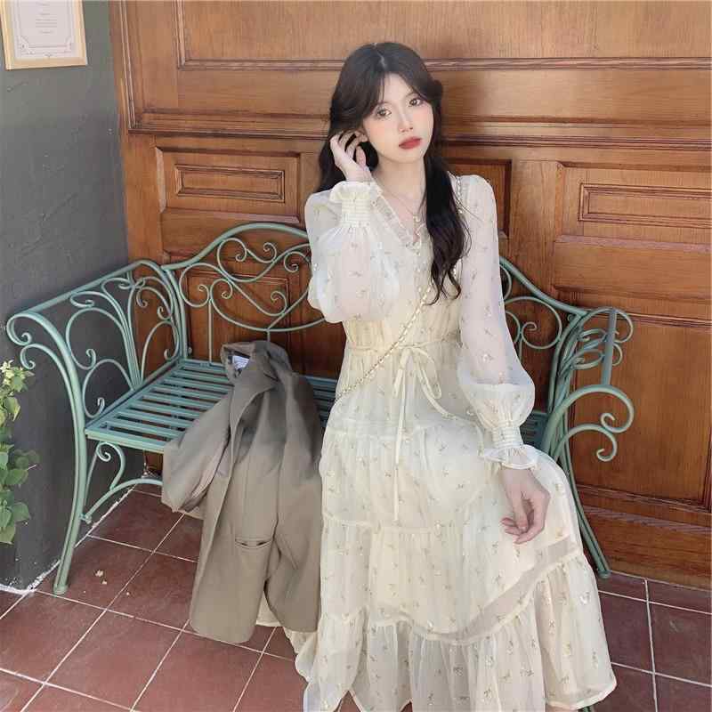 ワンピース レディース 春服 春物 シフォン フレンチガーリー ロング丈 ハイウエスト 小花柄 長袖 清楚 エレガント ナチュラル ホワイト ポロ襟 ティータイム レトロ フェミニン