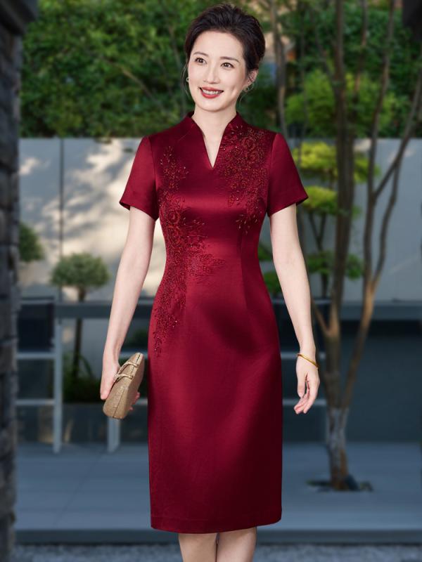 瀬戸もの御召しもの レディース おっ母さん 華燭の典 中長丈 半袖 春夏 アセテート 繻子 中国風 寄り合い ご雑作 フォーマル 衣裳 ブドウ酒赤いこと 雅びやか ビーズ刺しゅう